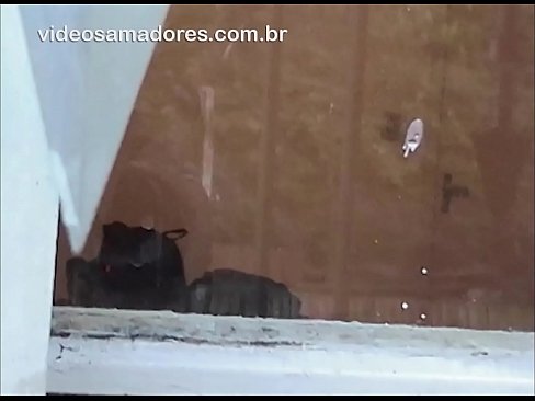 ❤️ Raġel qarn iħares lit-tfajla tiegħu ma' raġel ieħor, jirreġistra video fuck mingħajr ma jfixkel lill-koppja ️❌ Porno f'mt.mrvideospornogratis.ru ️❤