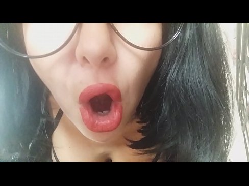 ❤️ Għasel, il-mammma tiegħek mhux se tħallik tmur l-iskola llum... Għandi bżonnek wisq... ️❌ Porno f'mt.mrvideospornogratis.ru ️❤