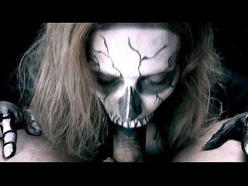 ❤️ Tfajla tad-dimostrazzjoni terda vit b'ħalqha iswed u tibla' cum. ️❌ Porno f'mt.mrvideospornogratis.ru ️❤